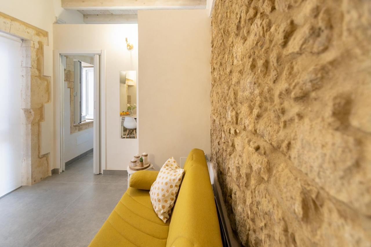 Ma-Ri House Apartment Syracuse Bagian luar foto