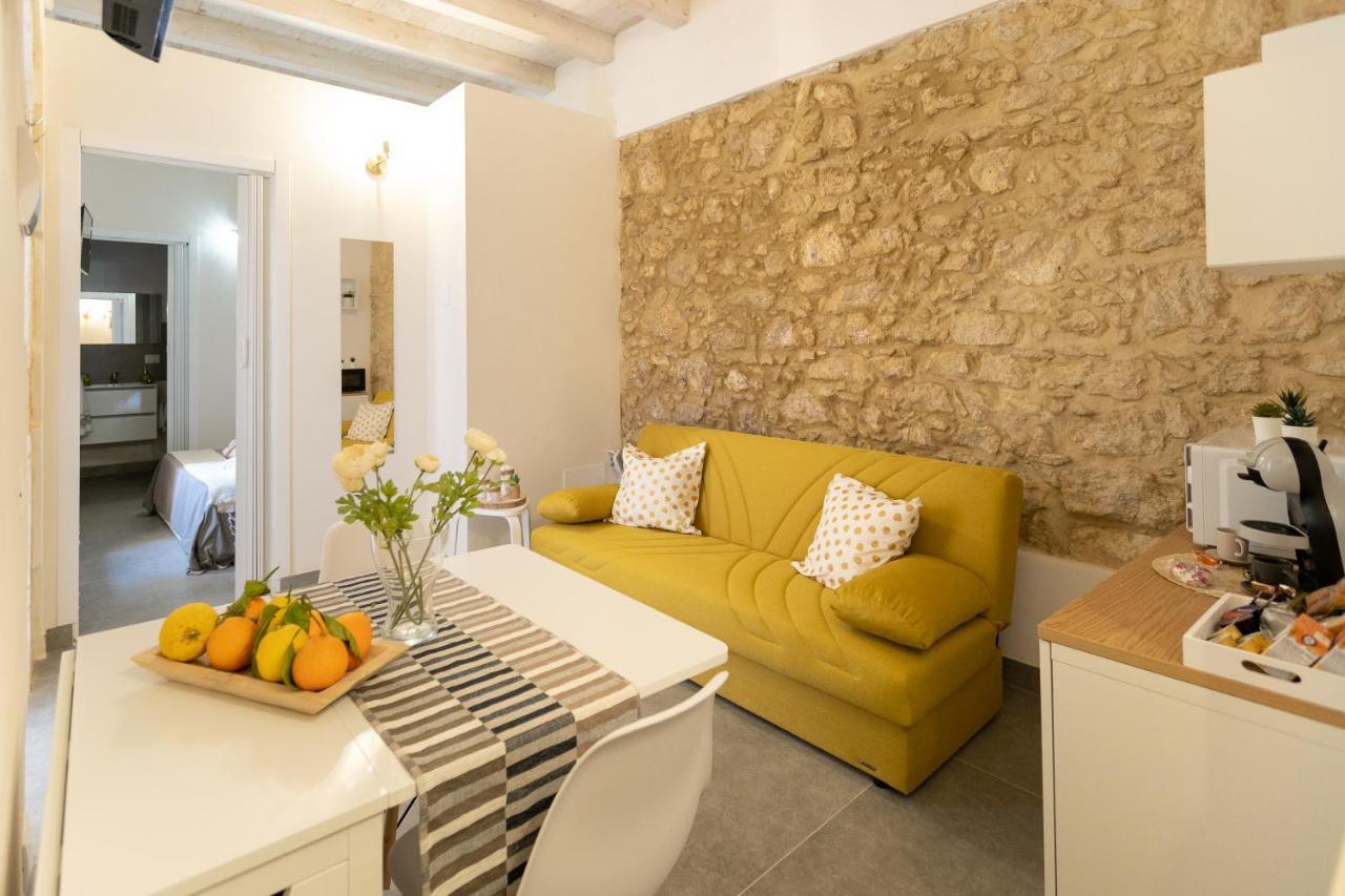 Ma-Ri House Apartment Syracuse Bagian luar foto